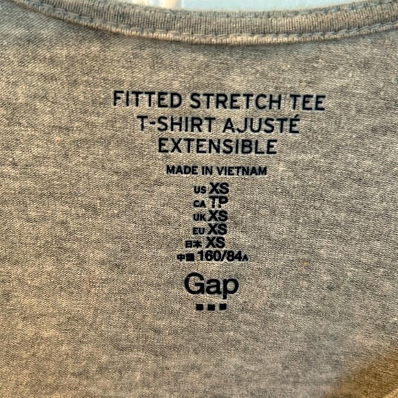 Great GAP bodysuit with a lower rounded back. Cute 3/4 sleeves. Gray, size XS - Picture 4 of 4